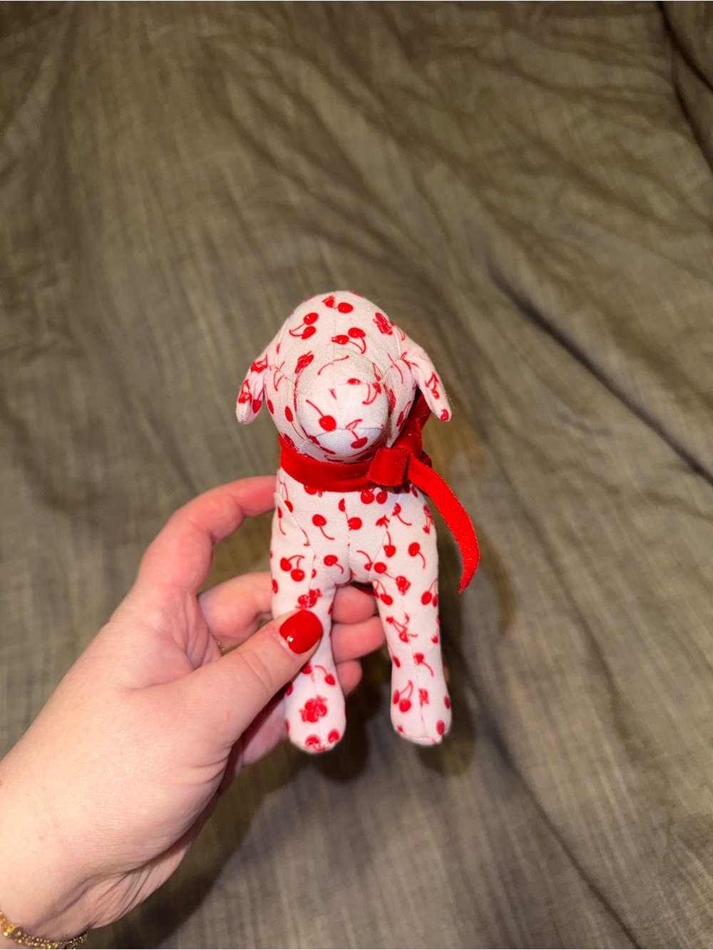 Victoria’s Secret PINK Galentine’s Day mini dog! - Picture 3 of 5
